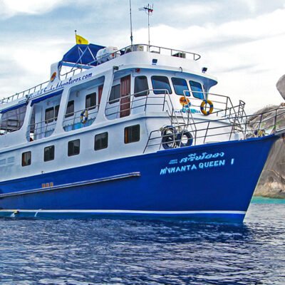 Manta Queen 1 Boat