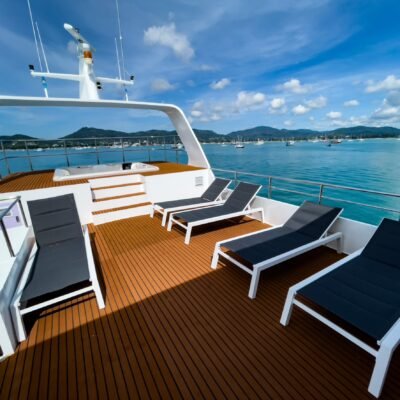 Mandarin Queen Jovanna sun deck