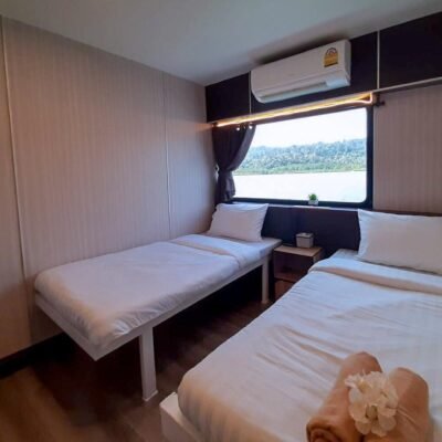 koon 9 boat similan Liveaboards